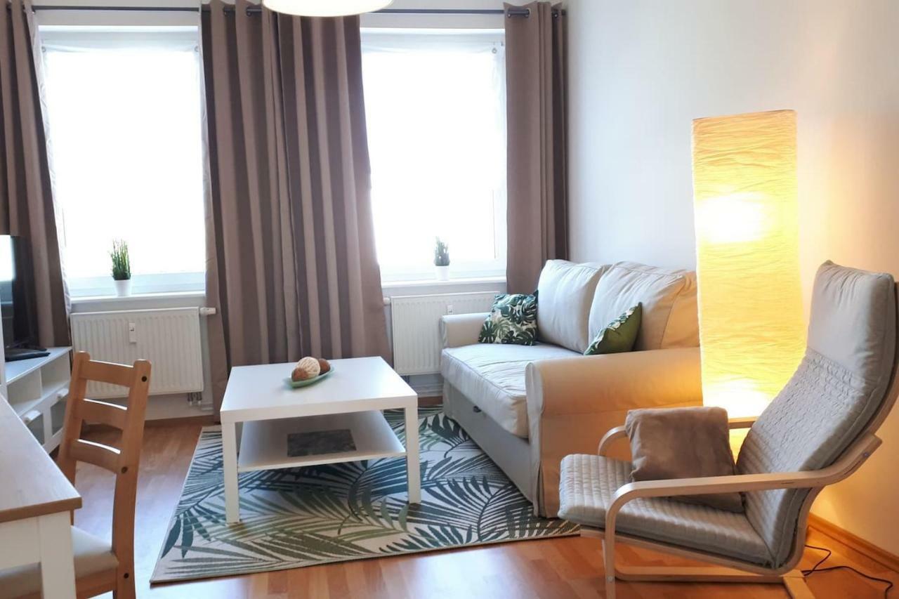 Ferienwohnung Mit Seeblick Brandenburg  Exteriör bild